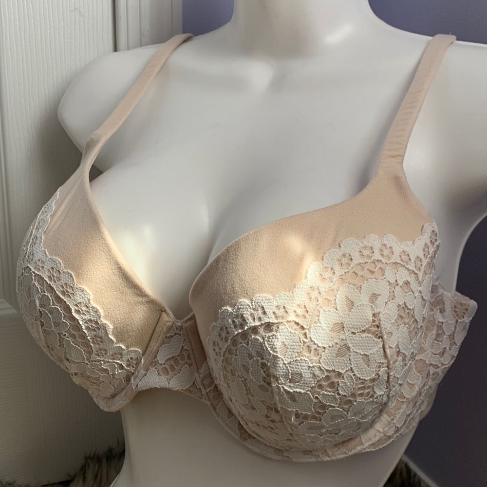 Victoria’s Secret Body by Victoria Lined Perfect Coverage Bra 36D